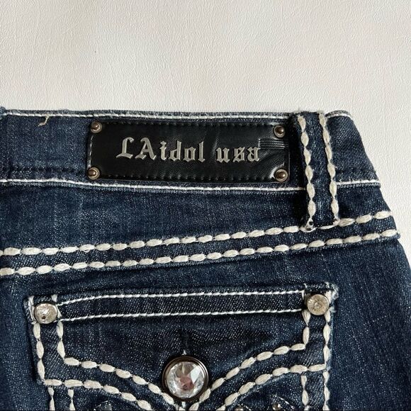 LA Idol USA | Blingy Bermuda Low Rise Denim Shorts - Picture 5 of 7